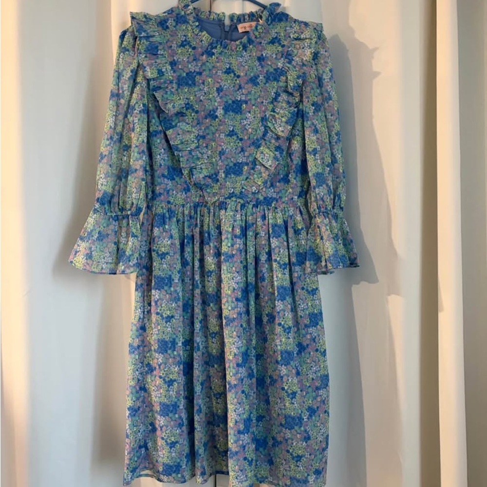 Ivy City Co Blue Floral Long Sleeve Dress